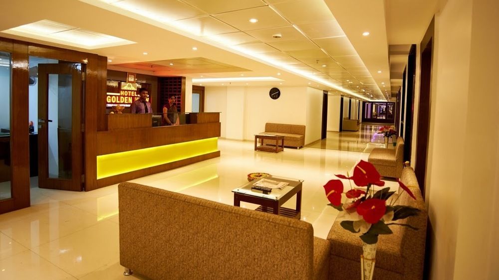 Hotel Golden View Shirdi Extérieur photo