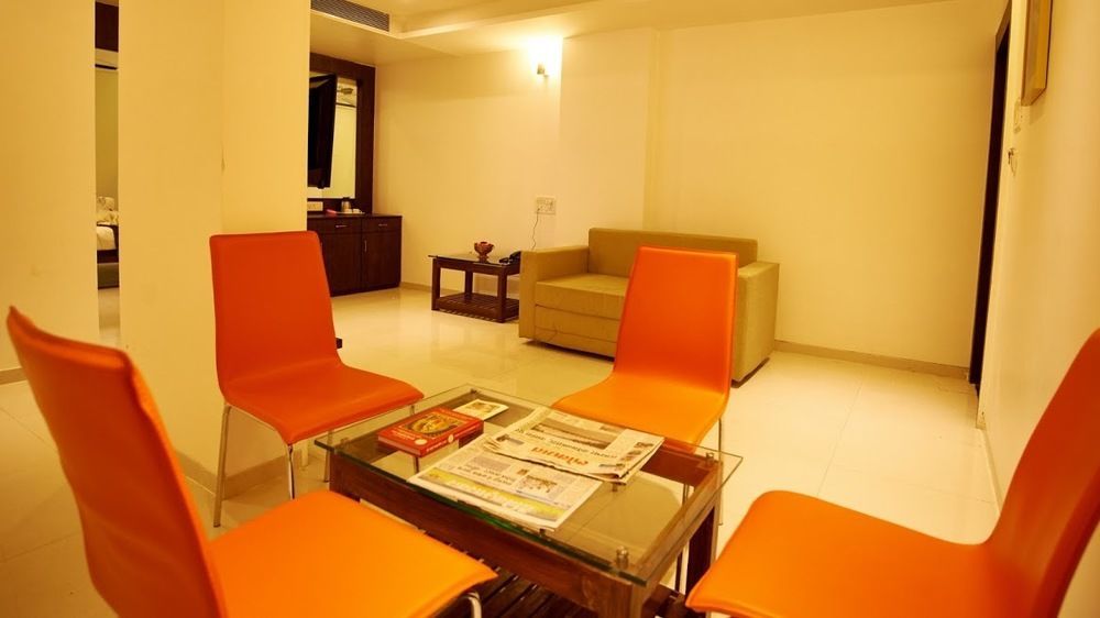 Hotel Golden View Shirdi Extérieur photo